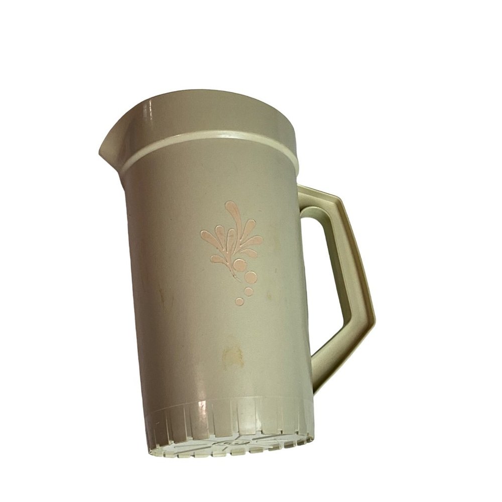 Vintage Tupperware Ivory Plastic Pitcher with Push Button Lid‎